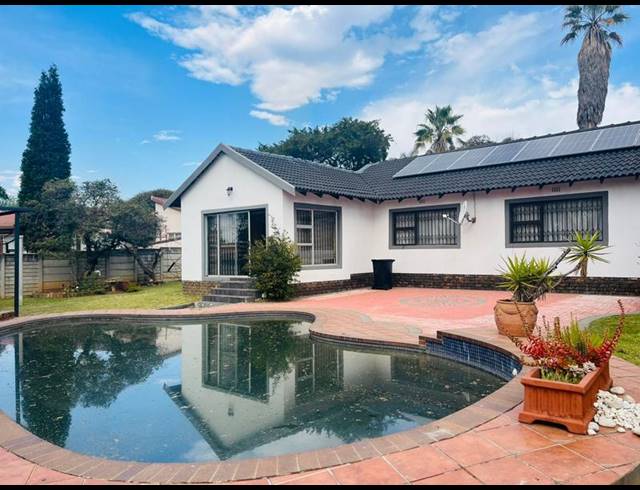 3 BEDROOM HOUSE FOR SALE IN BIRCHLEIGH